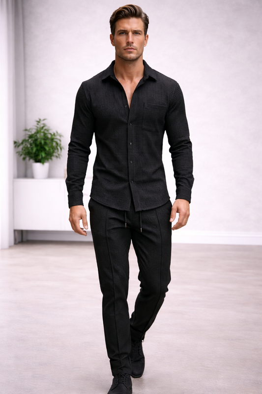 Conjunto de camisa y pantalón