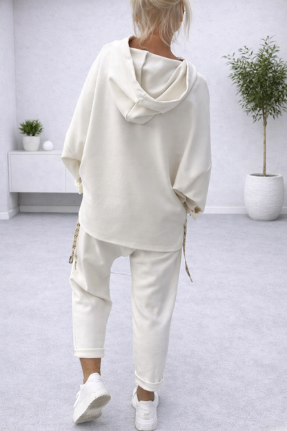 Conjunto sudadera oversize y pantalón